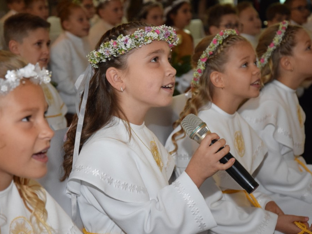 Kolejne Pierwsze Komunie Święte w głogowskich kościołach