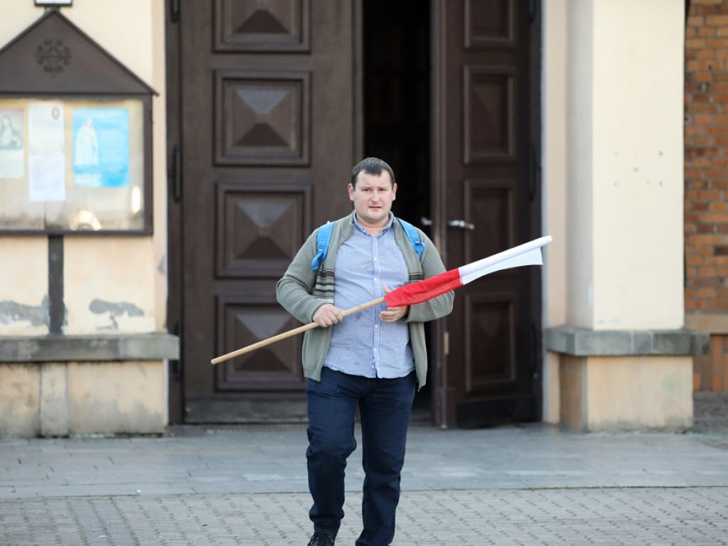 Patriotyczna pielgrzymka do Jakubowa. Modlą się o Polskę
