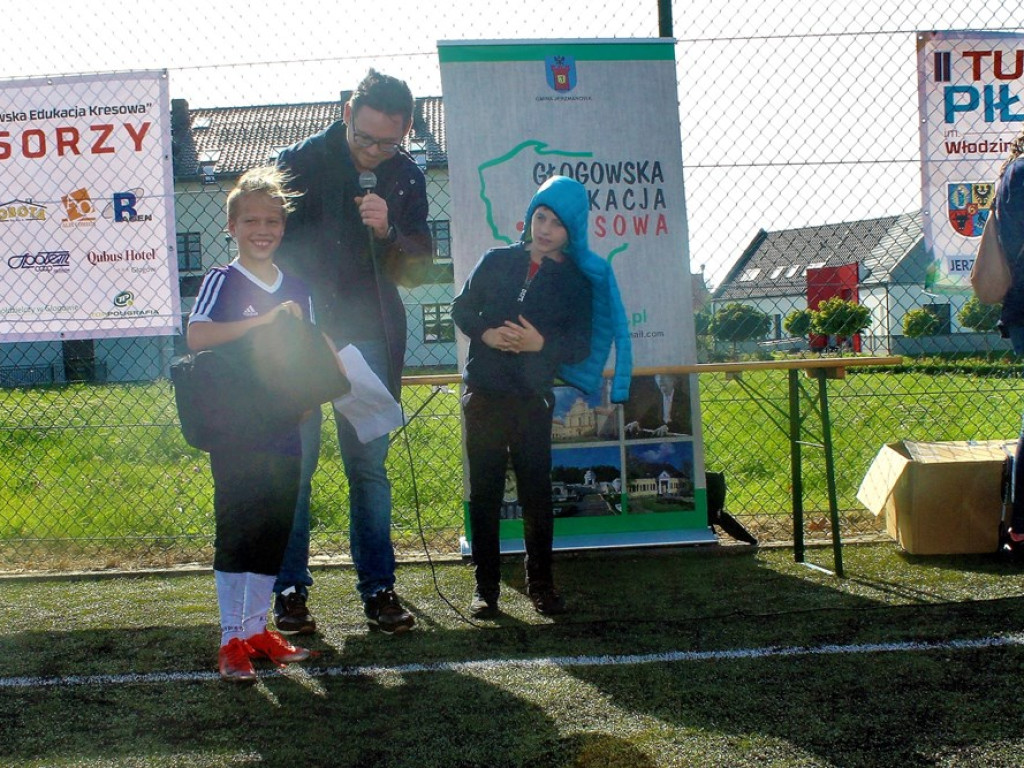 Udany turniej w Jerzmanowej i puchary od Głogowskiej Edukacji Kresowej