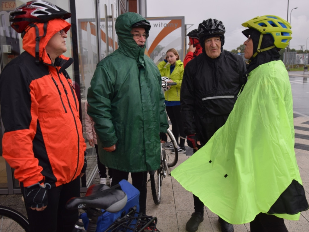 Rowerowy rajd dla Amelki Antczak. Pojechali do Jakubowa