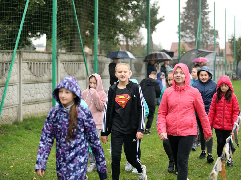 Radość na mecie była ogromna! Jesienne Biegi Przełajowe w Kotli