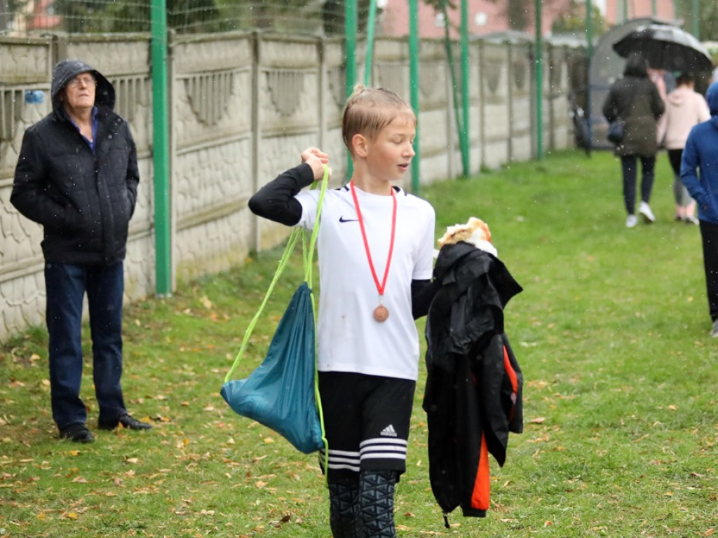 Radość na mecie była ogromna! Jesienne Biegi Przełajowe w Kotli