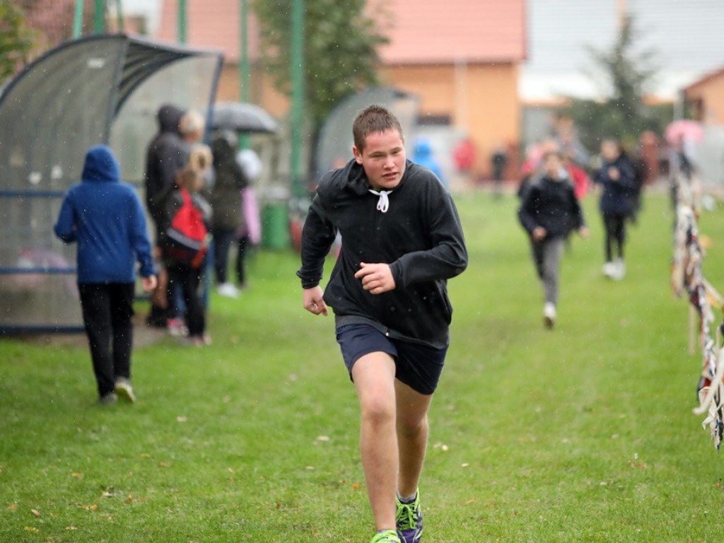 Radość na mecie była ogromna! Jesienne Biegi Przełajowe w Kotli