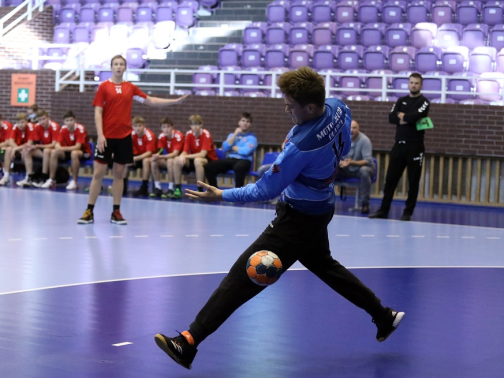 Zabrakło skuteczności. Juniorzy młodsi przegrali z Oławą