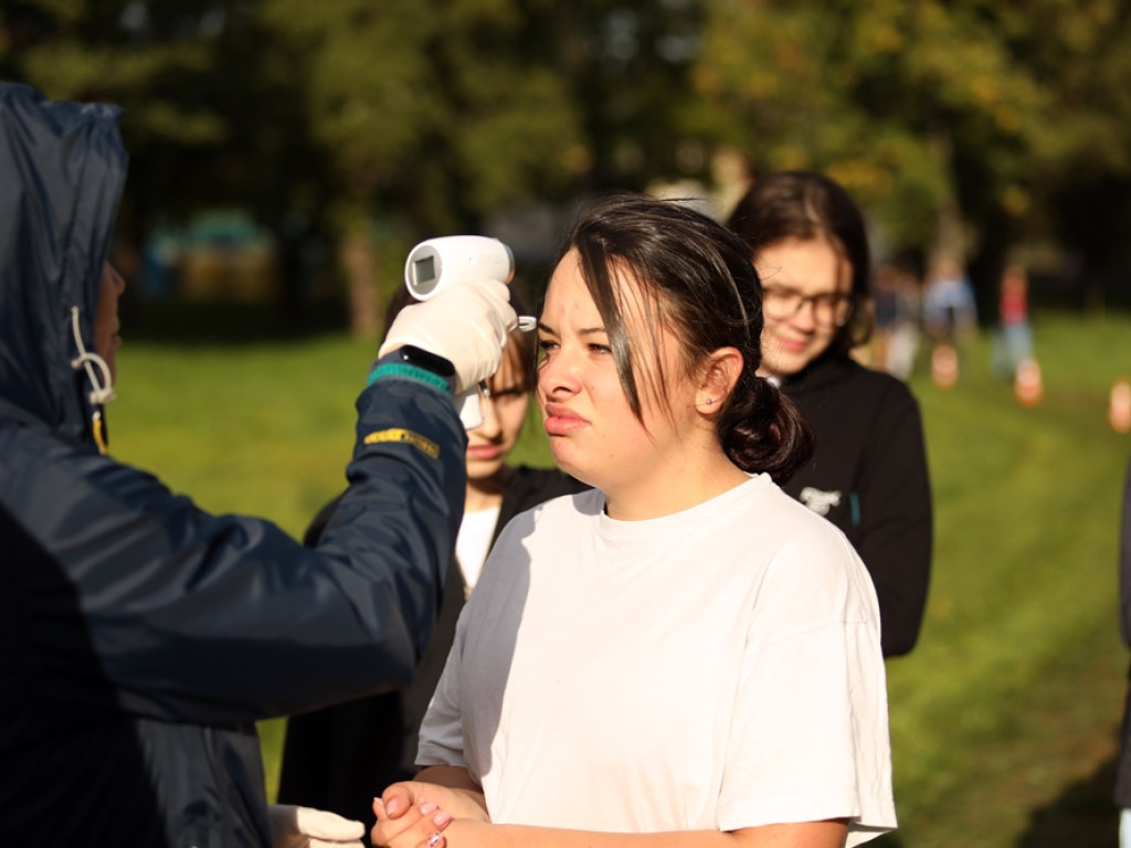 Każdy był zwycięzcą! Jesienne Biegi Przełajowe w Jerzmanowej