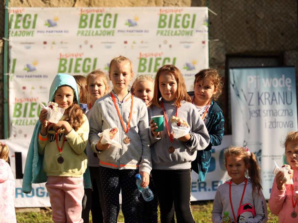 Każdy był zwycięzcą! Jesienne Biegi Przełajowe w Jerzmanowej