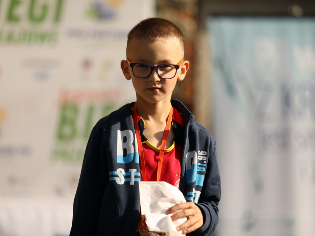 Każdy był zwycięzcą! Jesienne Biegi Przełajowe w Jerzmanowej
