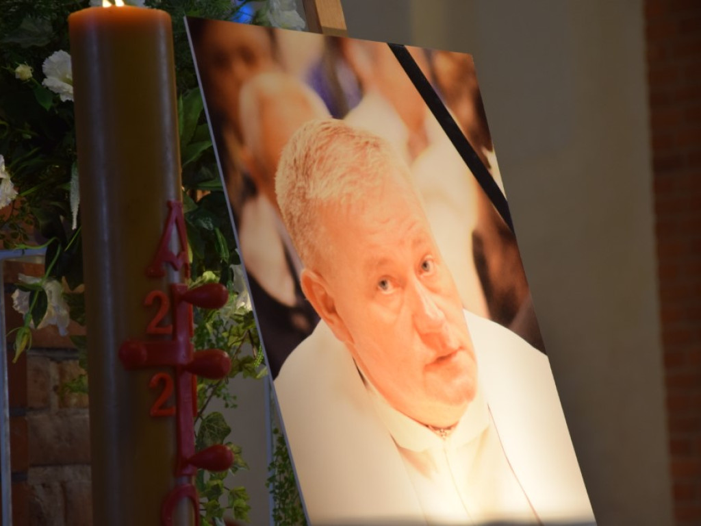 Wierni pożegnali w kolegiacie księdza Malskiego