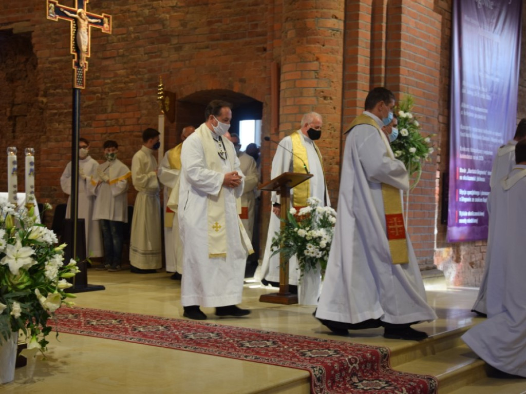 Wierni pożegnali w kolegiacie księdza Malskiego