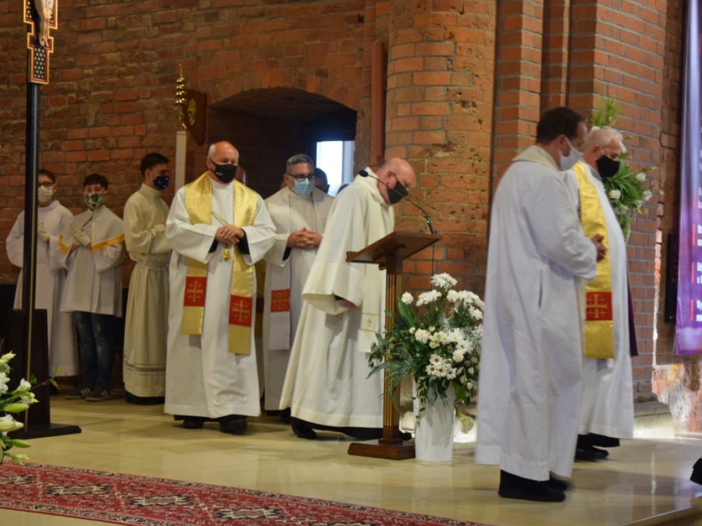 Wierni pożegnali w kolegiacie księdza Malskiego