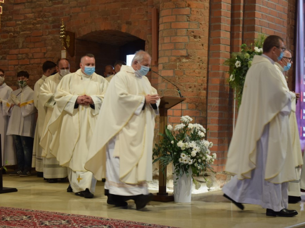 Wierni pożegnali w kolegiacie księdza Malskiego