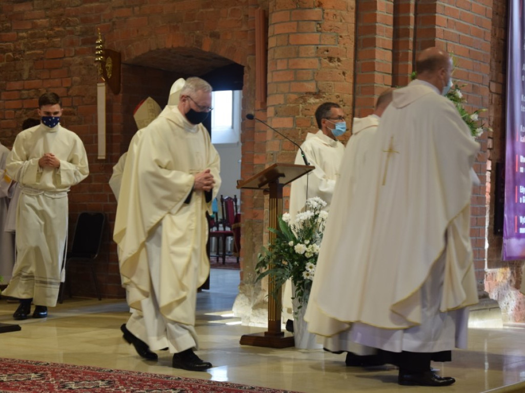 Wierni pożegnali w kolegiacie księdza Malskiego