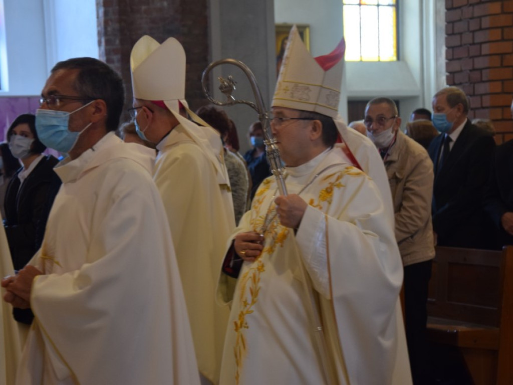 Wierni pożegnali w kolegiacie księdza Malskiego