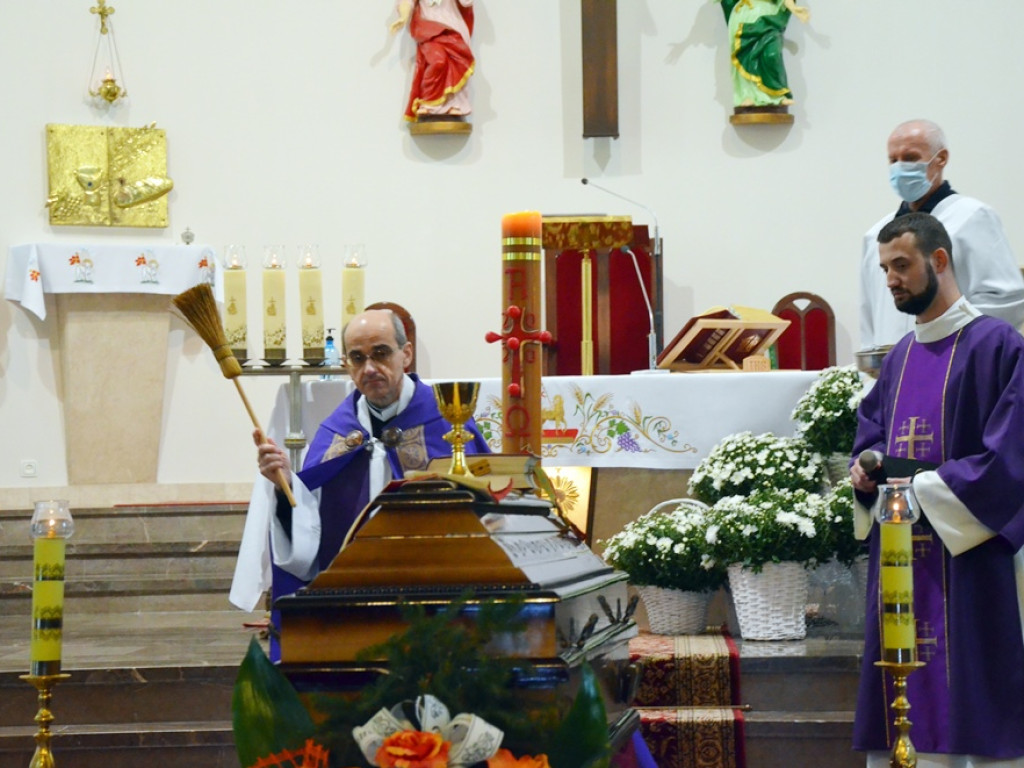 Ostatnie pożegnanie księdza Zygmunta. Zmarł w wieku 82 lat