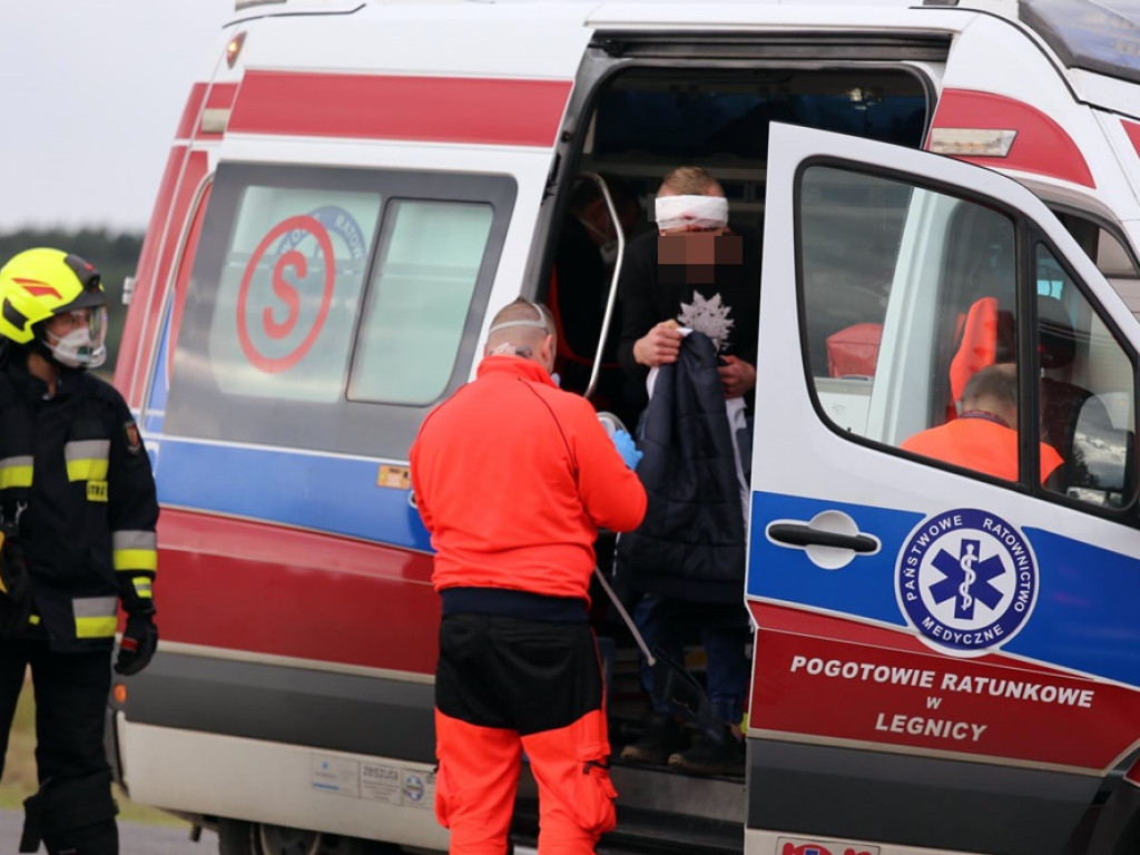 Śmiertelny wypadek. Kobieta zginęła na miejscu. Cztery kolejne osoby poszkodowane