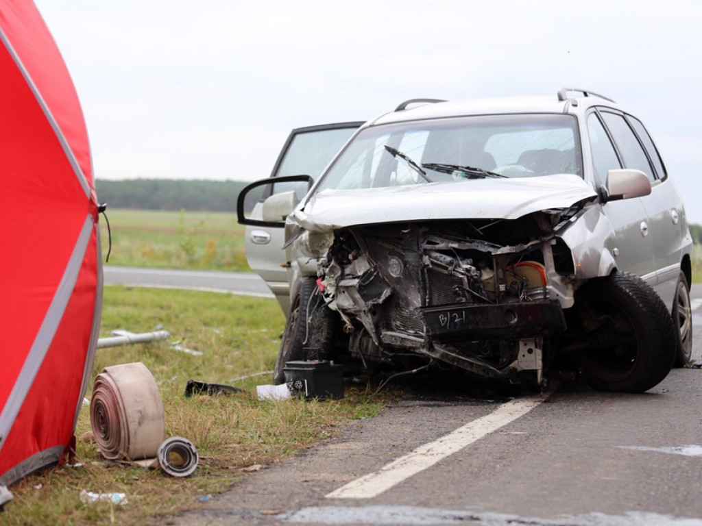 Śmiertelny wypadek. Kobieta zginęła na miejscu. Cztery kolejne osoby poszkodowane