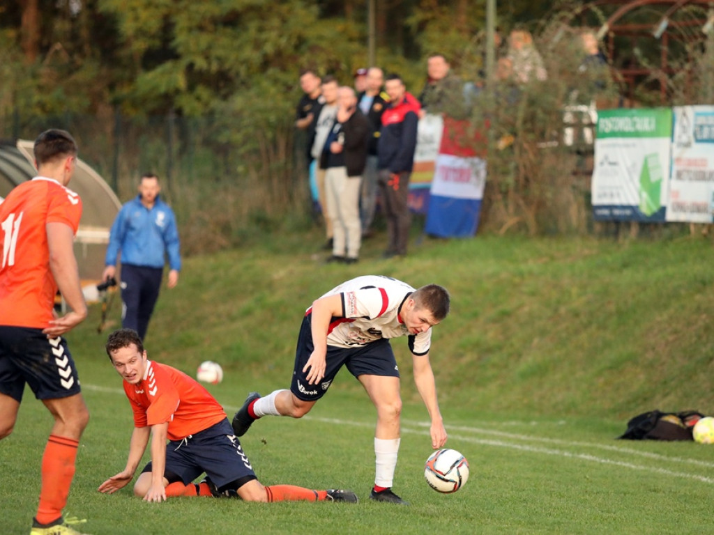 W Borku świętowali, bo wygrali gminne derby