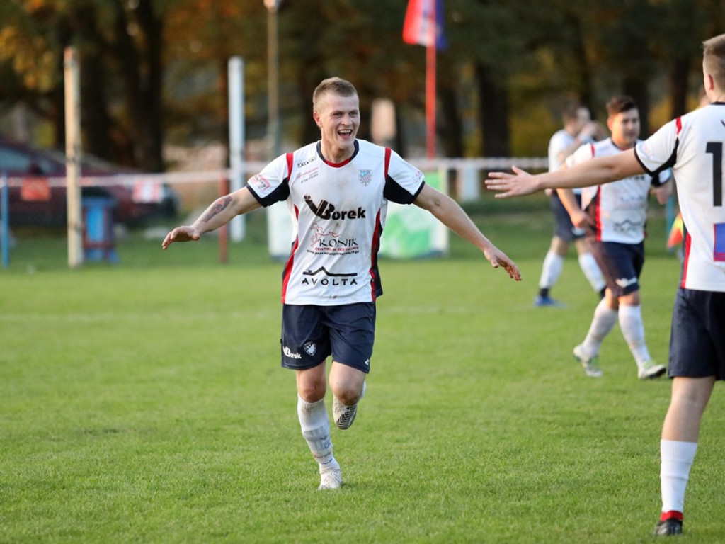 W Borku świętowali, bo wygrali gminne derby