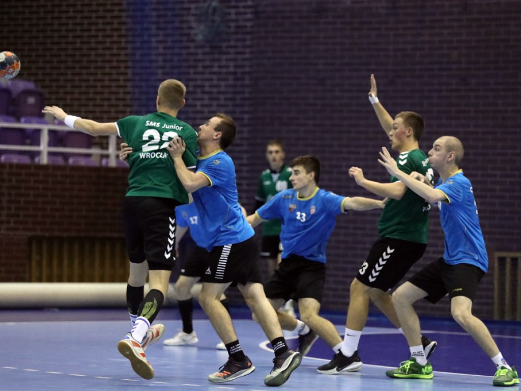 Juniorzy rzucili swoje i mogli cieszyć się z wygranej