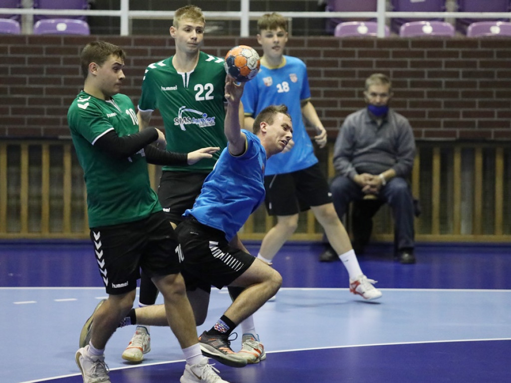 Juniorzy rzucili swoje i mogli cieszyć się z wygranej