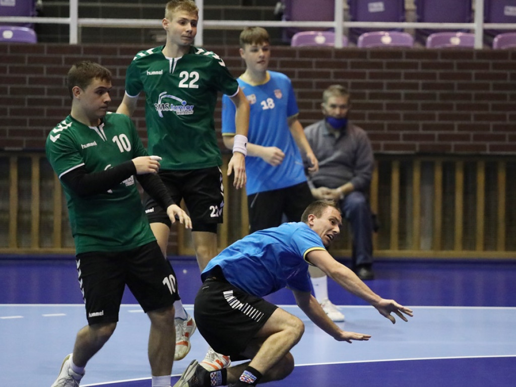 Juniorzy rzucili swoje i mogli cieszyć się z wygranej