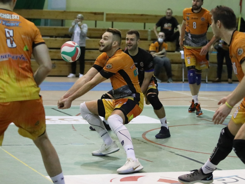 Siatkarze znów wygrali bez straty seta. Świetna seria