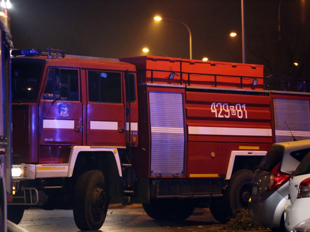 Pożar mieszkania w bloku przy ul Łokietka. Sąsiedzi mówią, że doszło do wybuchu