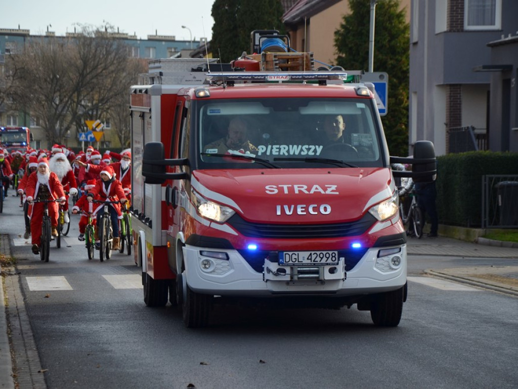 Mikołaje na rowerach nie zawiedli w tych trudnych czasach