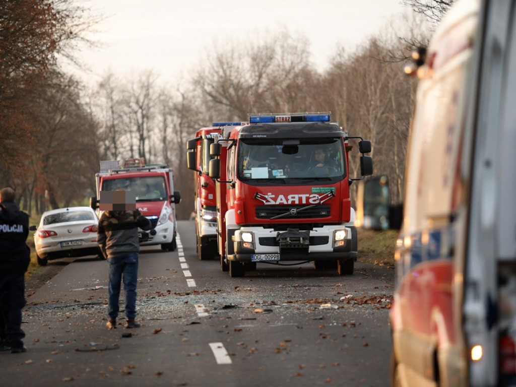 Było to czołowe zderzenie. Wśród poszkodowanych jest dziecko