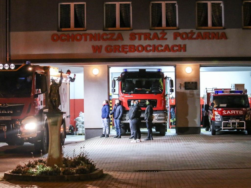 Nowy strażacki wóz dla ochotników z Grębocic. Ale przywitanie