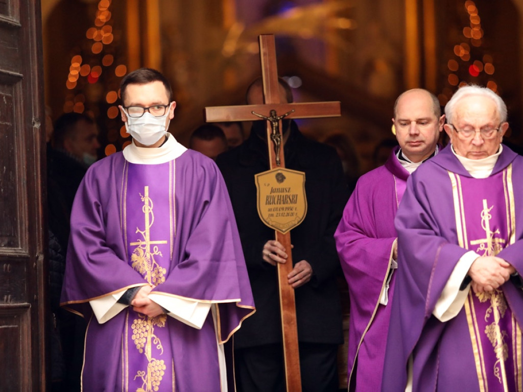 Pożegnaliśmy śp. Janusza Kucharskiego. Prezydent uhonorował zmarłego doktora