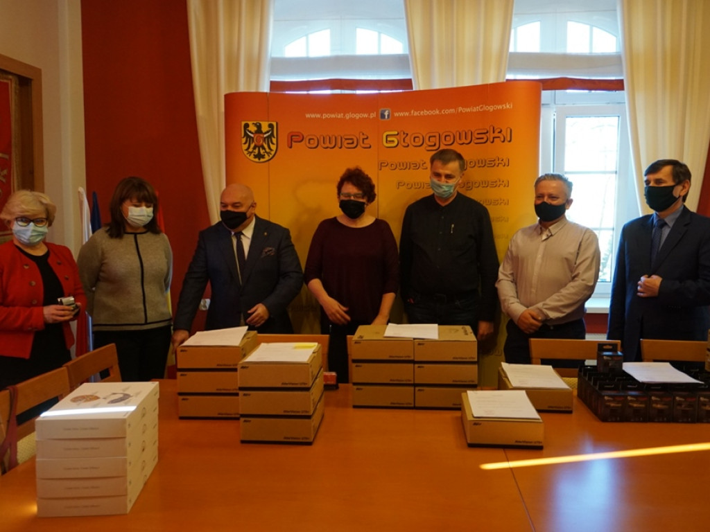 To są najnowsze zakupy starostwa dla podlegających mu placówek