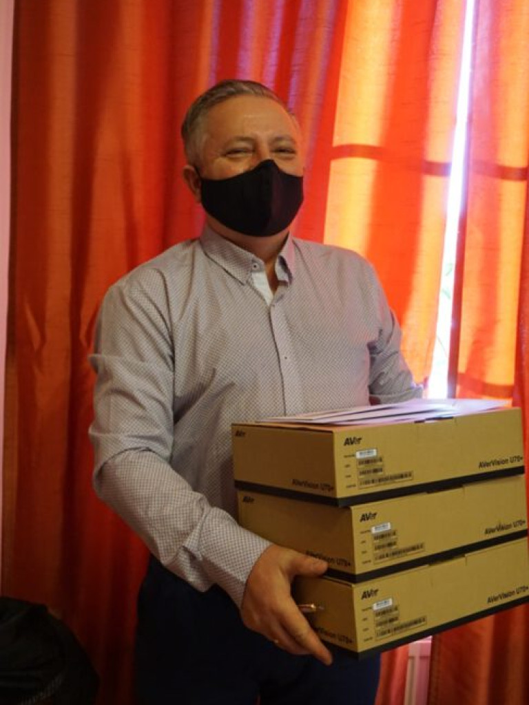 To są najnowsze zakupy starostwa dla podlegających mu placówek