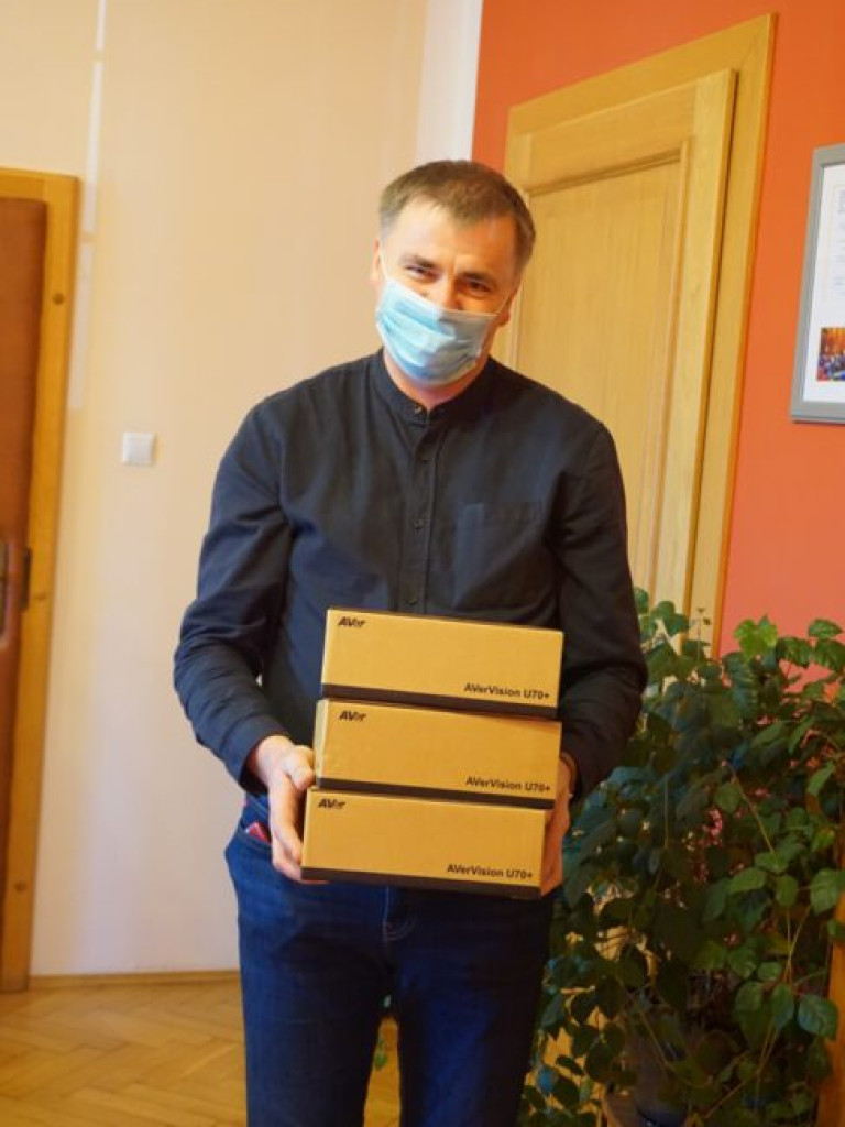 To są najnowsze zakupy starostwa dla podlegających mu placówek
