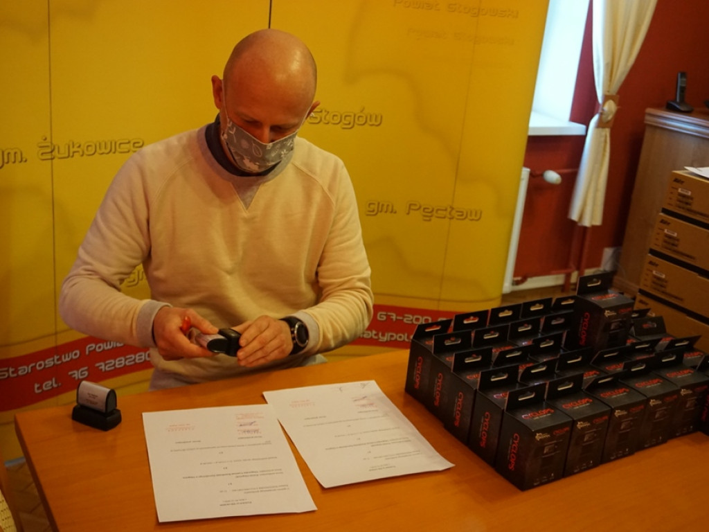To są najnowsze zakupy starostwa dla podlegających mu placówek
