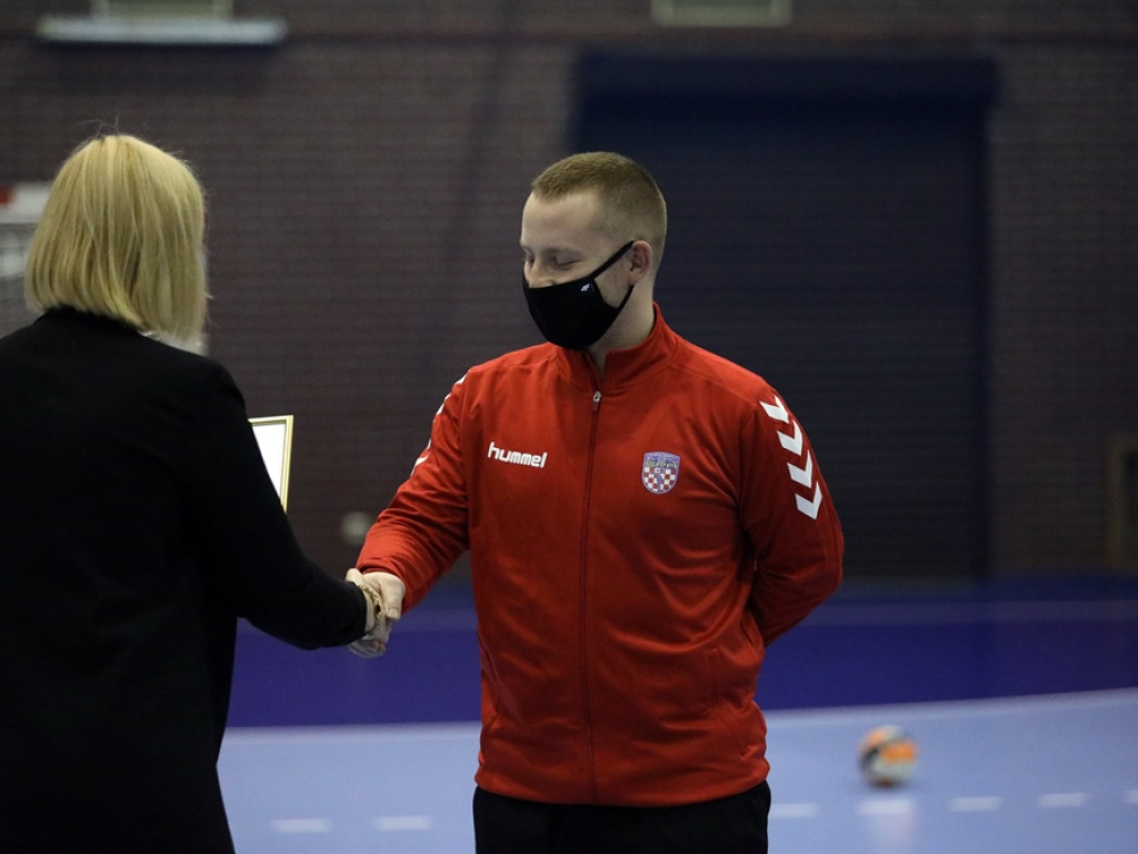 Młodzi szczypiorniści wyróżnieni! Dyplomy za sportowe osiągnięcia