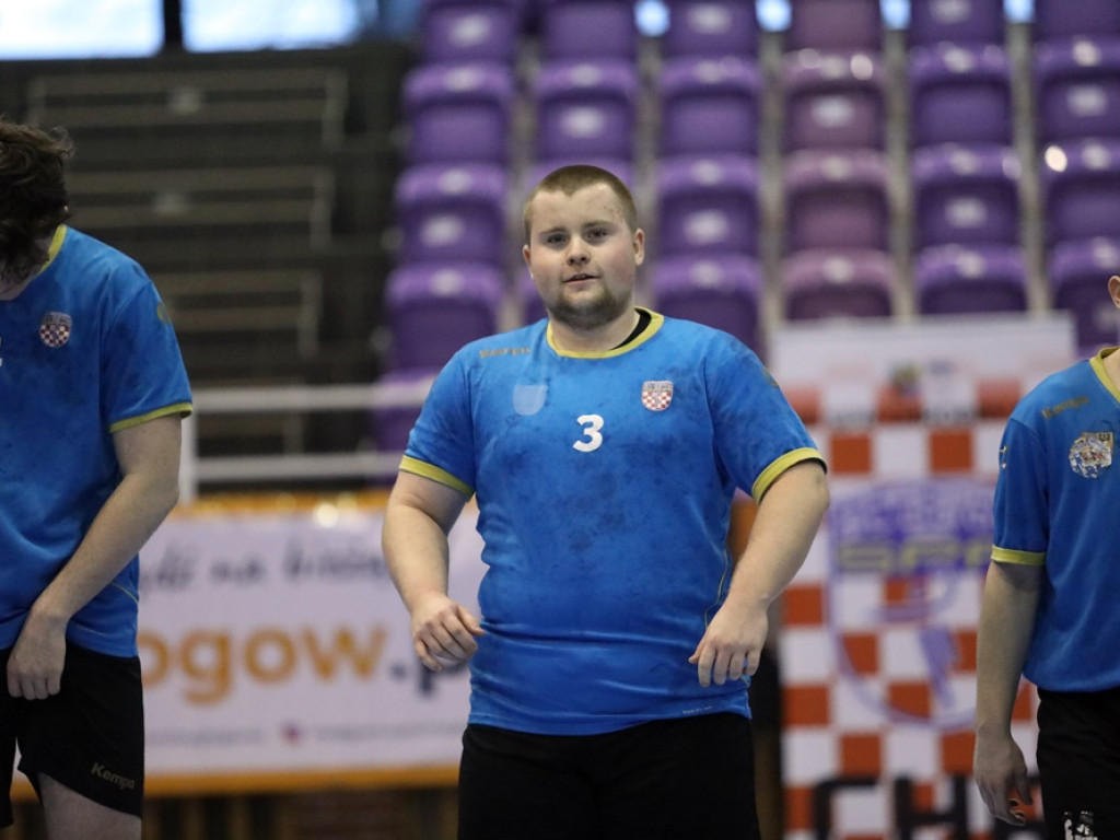 Jeden krok od awansu! Juniorzy Chrobrego zdemolowali Zagłębie