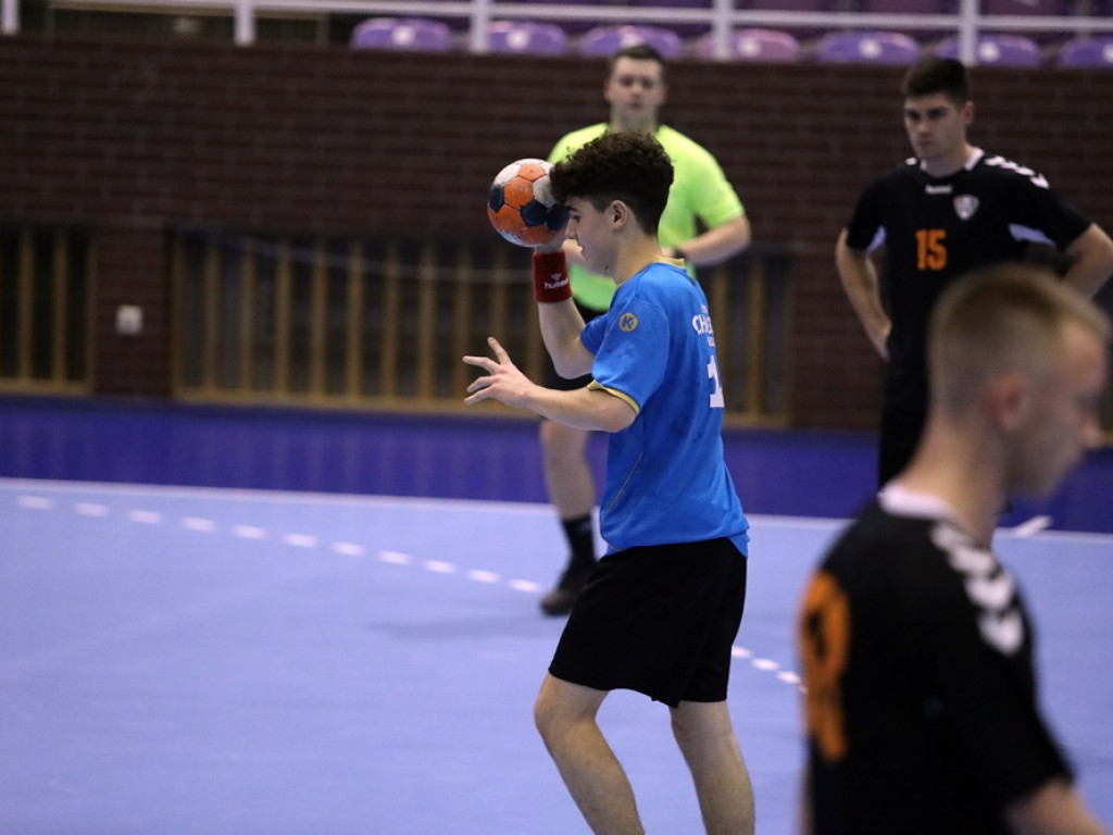Jeden krok od awansu! Juniorzy Chrobrego zdemolowali Zagłębie