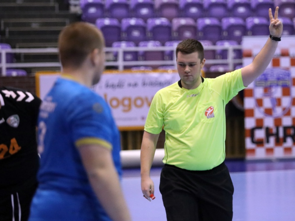 Jeden krok od awansu! Juniorzy Chrobrego zdemolowali Zagłębie