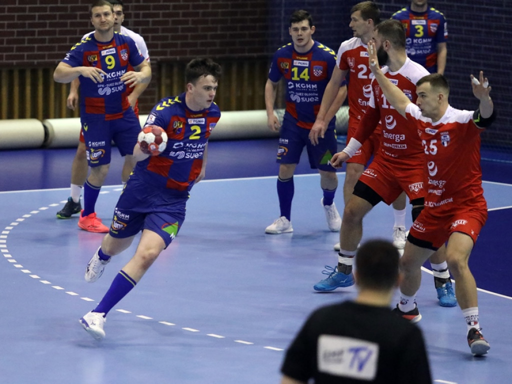 Sporo walki na parkiecie. MKS Kalisz o jedną bramkę lepszy