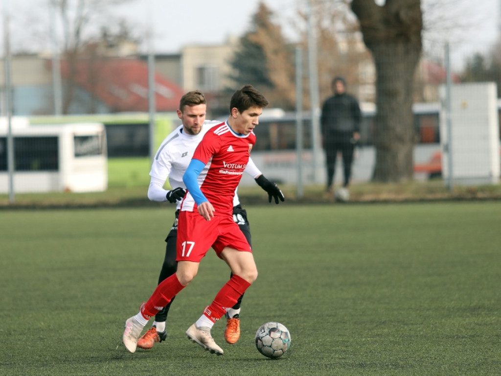 Pewna wygrana Chrobrego z rezerwami Miedzi Legnica