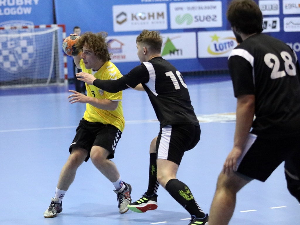 Agresywna gra w obronie kluczem do zwycięstwa rezerw