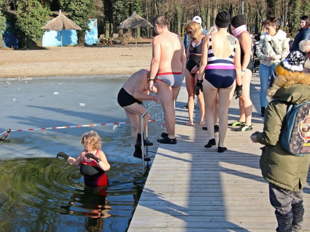 Ludzie chyba poczuli wiosnę. Sława w ten weekend pękała w szwach