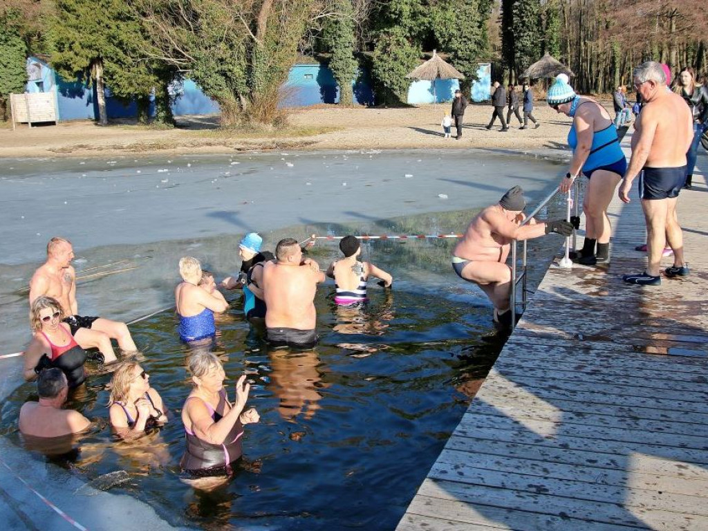 Ludzie chyba poczuli wiosnę. Sława w ten weekend pękała w szwach