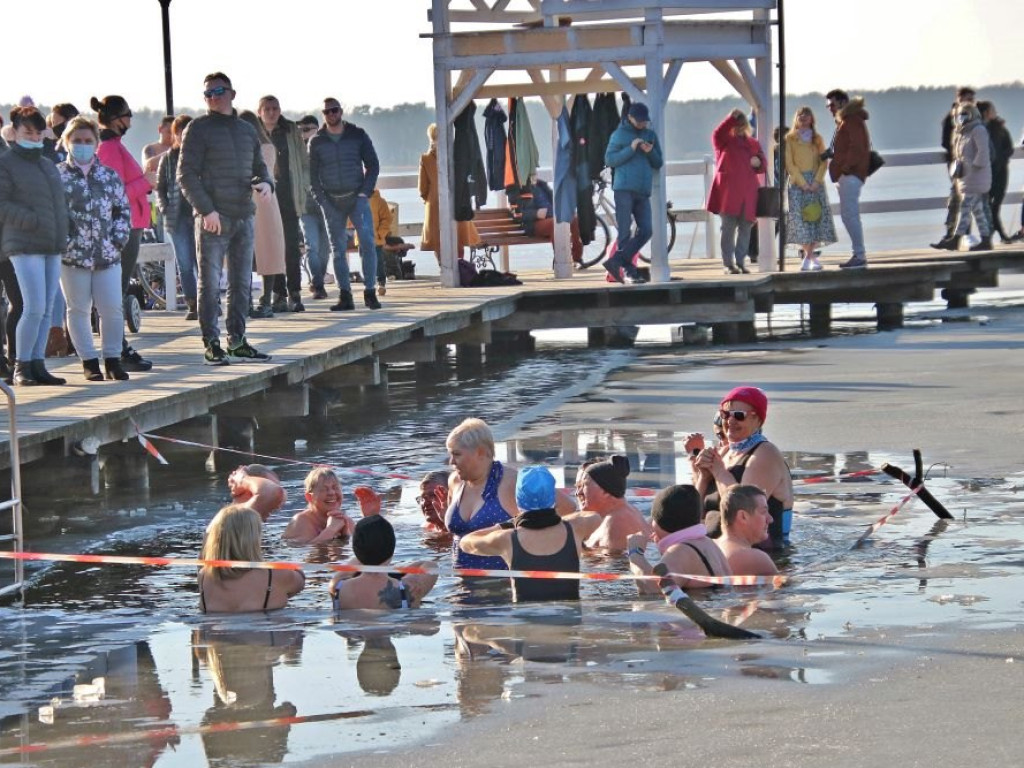 Ludzie chyba poczuli wiosnę. Sława w ten weekend pękała w szwach