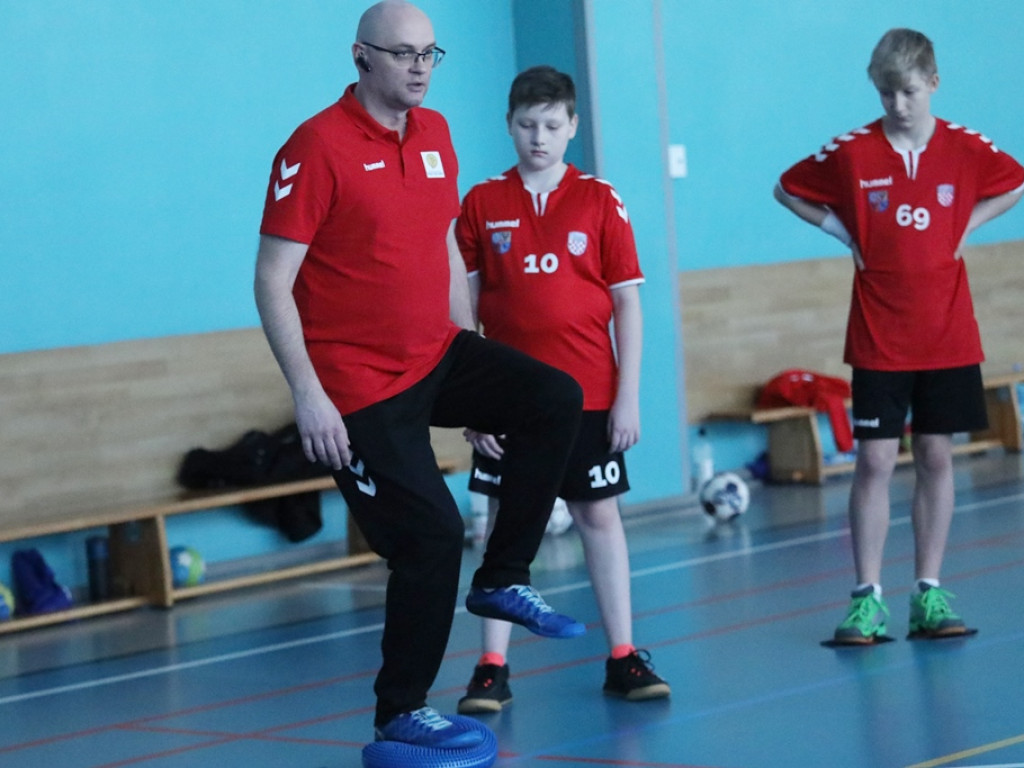 Trening dla młodych szczypiornistów pod okiem fizjoterapeuty