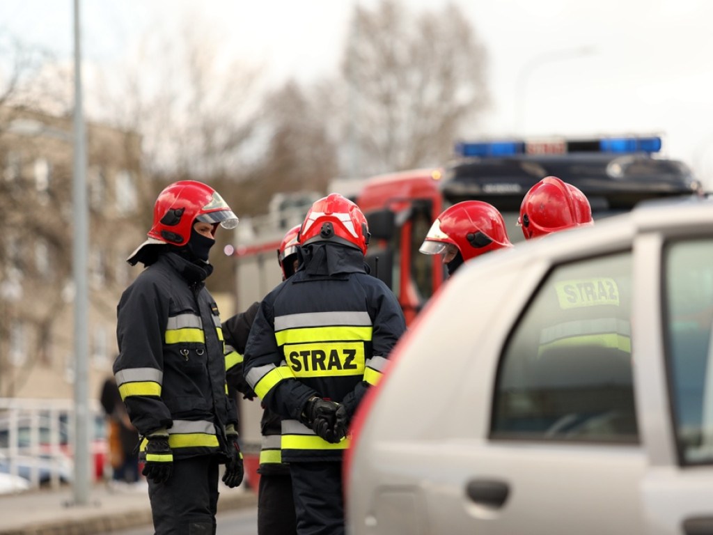 Wypadek na ul. Wita Stwosza. Pięć osób w szpitalu w tym małe dziecko