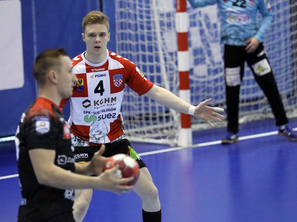 Wygrana po walce! Czerwona latarnia ligi postraszyła szczypiornistów Chrobrego
