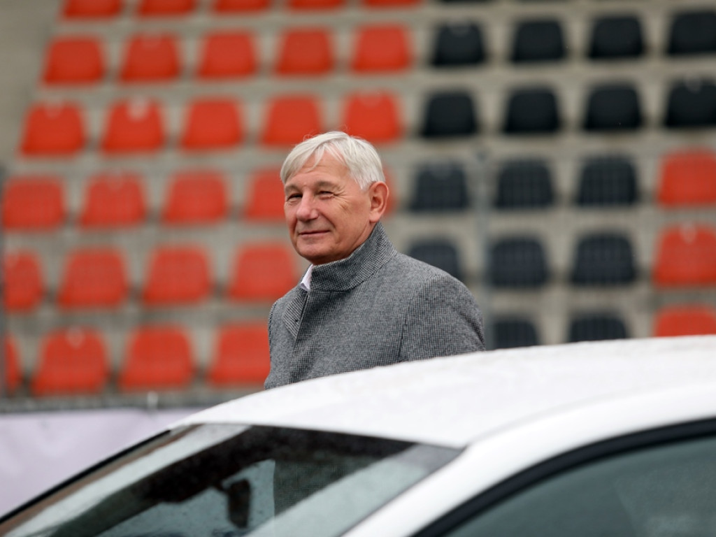 Takie bryki dla Chrobrego! Nowy sponsor w głogowskim klubie