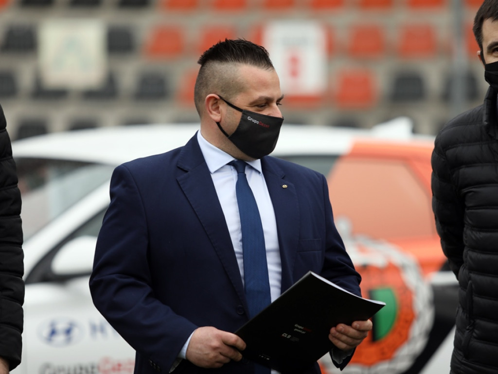 Takie bryki dla Chrobrego! Nowy sponsor w głogowskim klubie